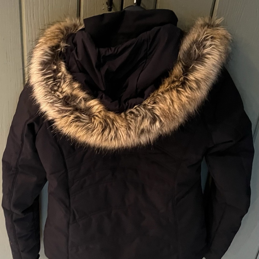 Women’s Obermeyer Tuscany ll Jacket - Picture 2 of 3